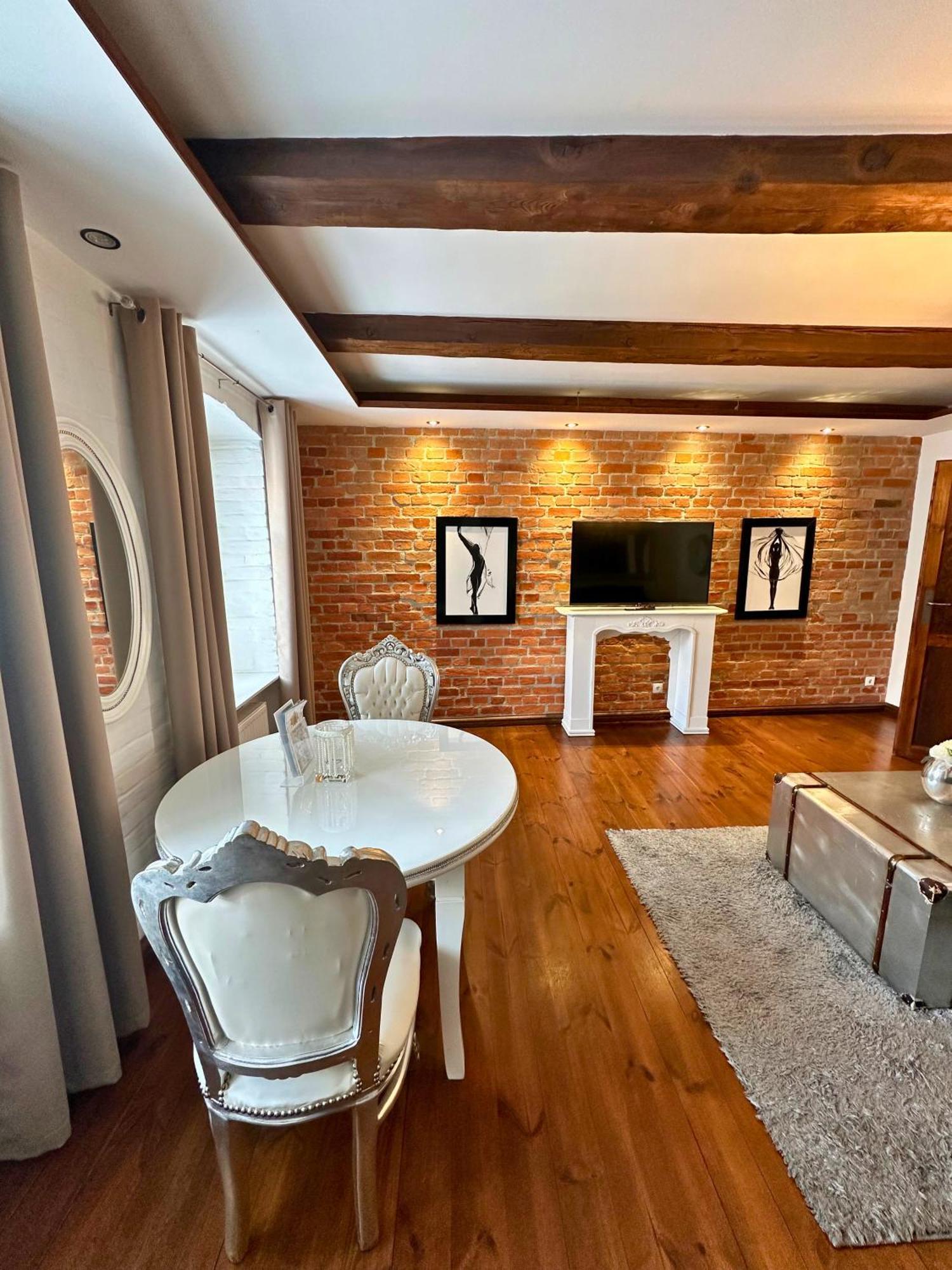 Perfect Stay - "Campari Glam Apartments" Torun Exterior photo