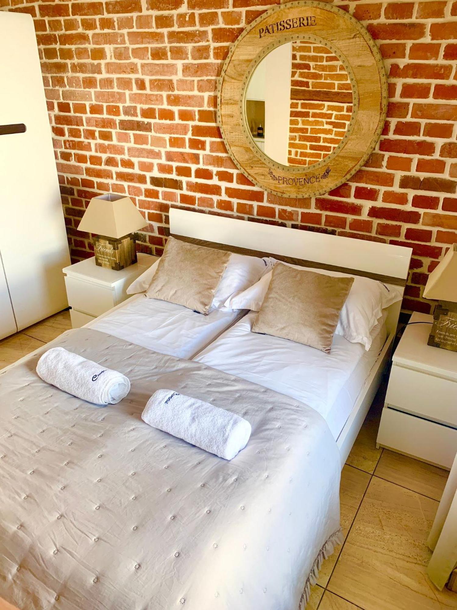 Perfect Stay - "Campari Glam Apartments" Torun Exterior photo